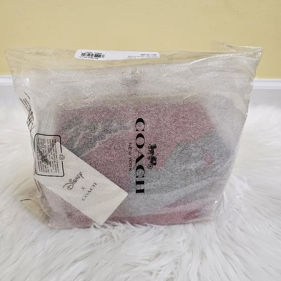 Disney X Coach Kisslock Frame Bag With Pluto - Picture 11 of 13